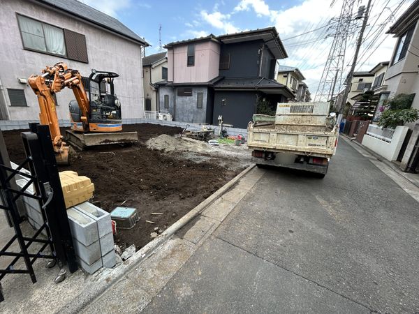 練馬区西大泉5丁目 新築戸建 前面道路含む外観 前面道路含む外観