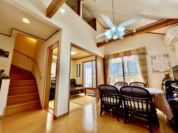 小金井市本町5丁目 戸建 リビング