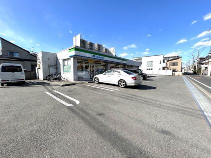 小平市学園西町2丁目 土地 ファミリーマート小平学園西町店(約360m) ファミリーマート小平学園西町店(約360m)