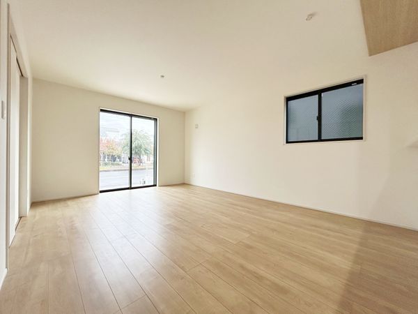 小平市小川町1丁目 新築戸建4号棟 リビング