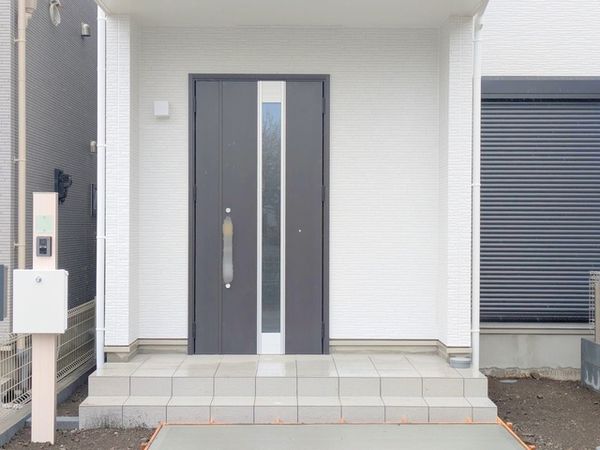 府中市新町3丁目 新築戸建 玄関