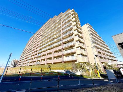 グランプラド国分寺 外観