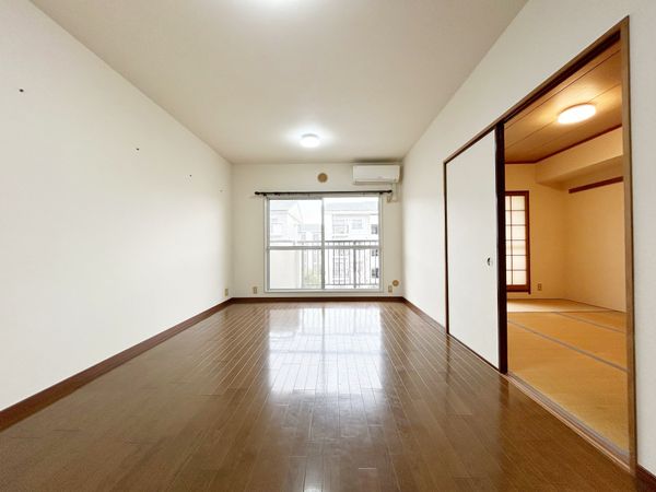 西国分寺史跡通り住宅 8号棟 リビング