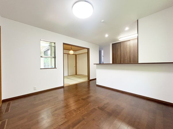 三鷹市上連雀6丁目 戸建 リビング