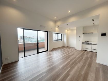 ステイツ三鷹ヴェルパセオ リビング