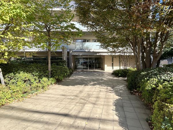 アドグランデ三鷹 ウエストレジデンス エントランス アドグランデ三鷹 ウエストレジデンス エントランス