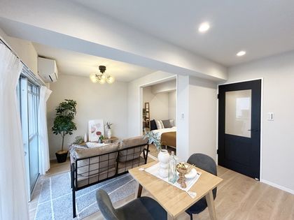 ハイツ三鷹 リビング