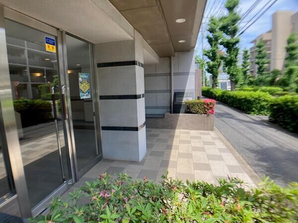 レクセルガーデン三鷹 エントランス