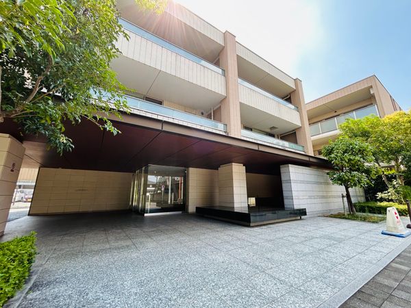 プラネスーペリア御殿山井の頭公園 エントランス プラネスーペリア御殿山井の頭公園 エントランス