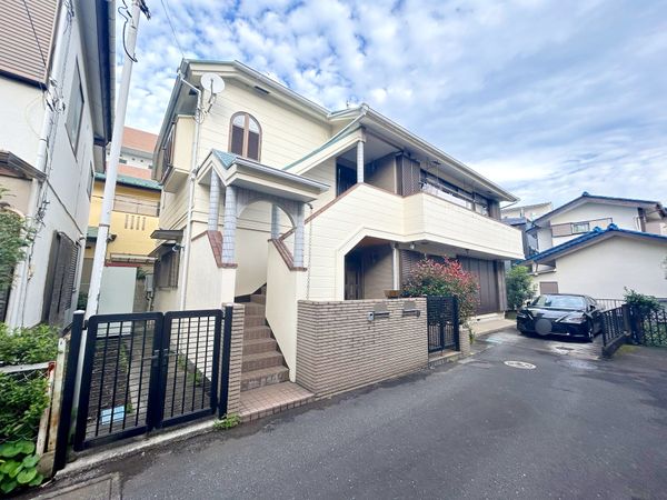 調布市飛田給2丁目古家付き土地 前面道路含む外観 調布市飛田給2丁目古家付き土地 前面道路含む外観