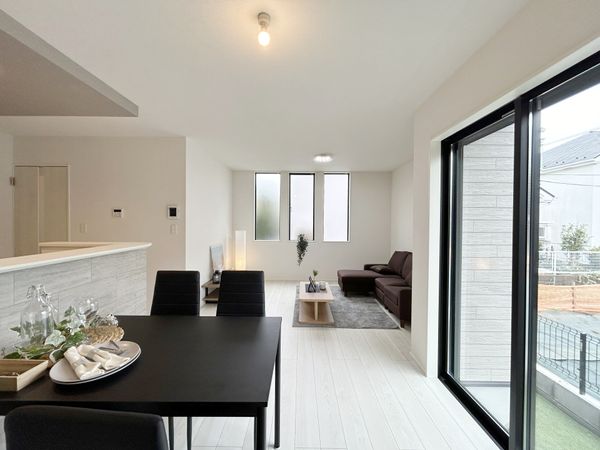 調布市深大寺南町5丁目新築戸建 4号棟 リビング 調布市深大寺南町5丁目新築戸建 4号棟 リビング