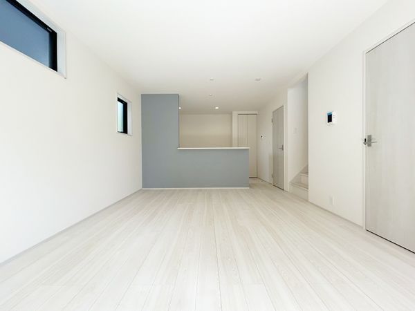 調布市深大寺北町6丁目 新築戸建 2号棟 リビング