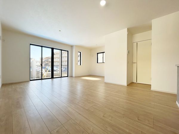 稲城市東長沼 新築戸建 リビング 稲城市東長沼 新築戸建 リビング