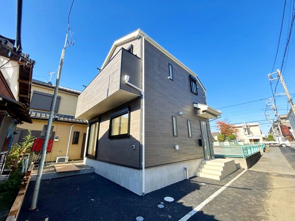 調布市下石原1丁目新築戸建 前面道路含む外観 調布市下石原1丁目新築戸建 前面道路含む外観