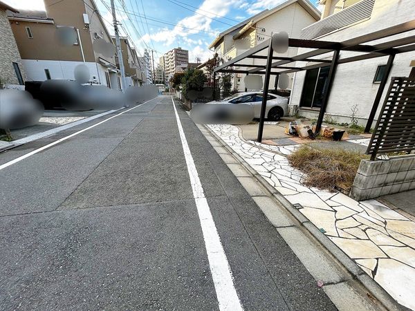 府中市若松町2丁目 戸建 前面道路含む外観 前面道路含む外観