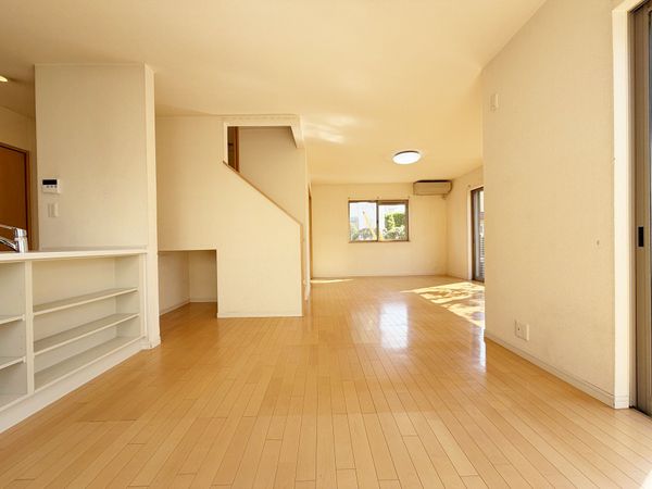 調布市深大寺東町2丁目戸建 リビング 調布市深大寺東町2丁目戸建 リビング