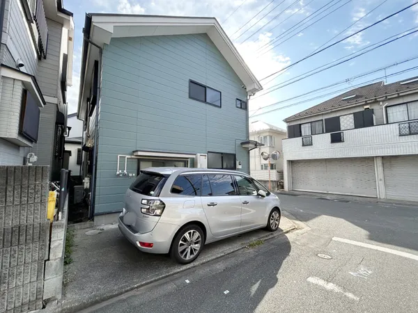 前面道路含む外観