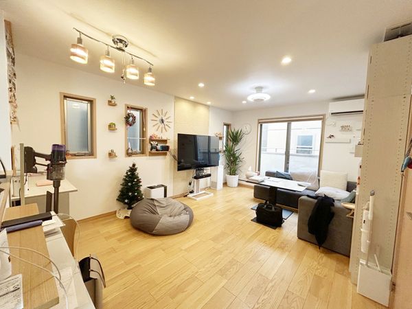 川崎市多摩区菅野戸呂 中古戸建 リビング