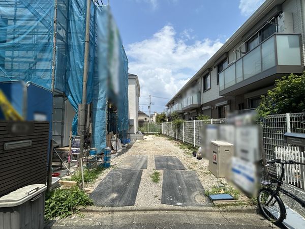 調布市飛田給2丁目 新築戸建2号棟 前面道路含む外観 調布市飛田給2丁目 新築戸建2号棟 前面道路含む外観