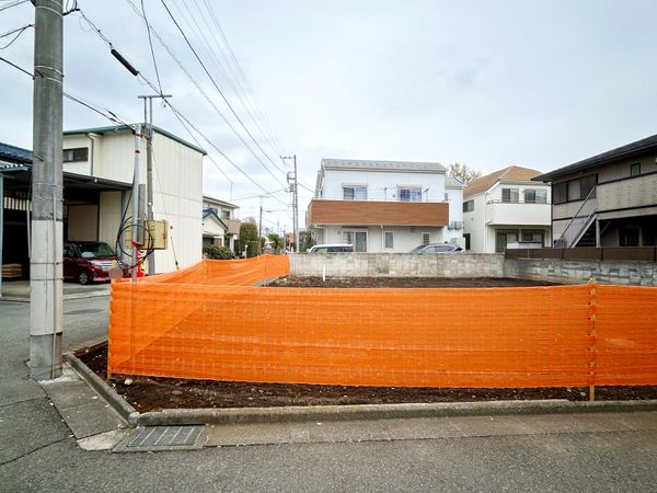 調布市富士見町3丁目新築戸建 A号棟 前面道路含む外観 調布市富士見町3丁目新築戸建 A号棟 前面道路含む外観
