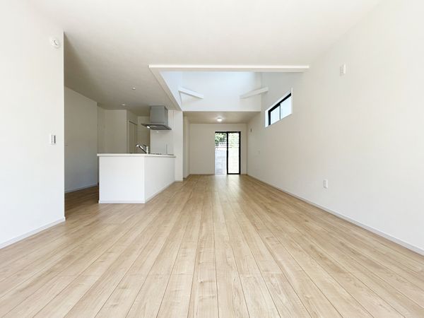 三鷹市大沢4丁目 新築戸建 リビング