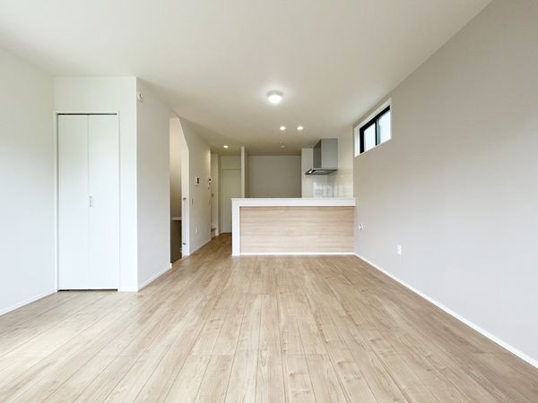 稲城市東長沼新築戸建2号棟 リビング 稲城市東長沼新築戸建2号棟 リビング