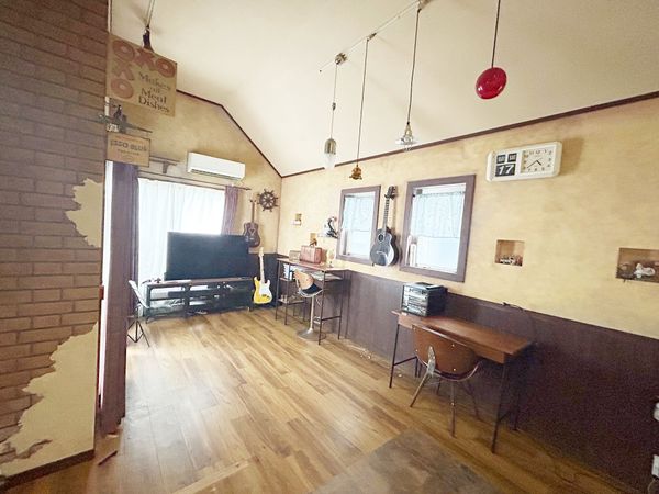 調布市深大寺元町3丁目 戸建 リビング