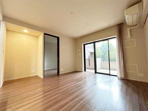 アトラス調布 南棟 リビング