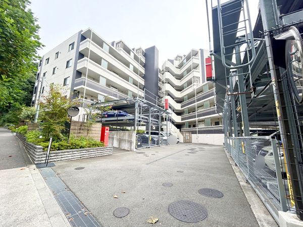プレシス多摩永山レヴィエ 外観