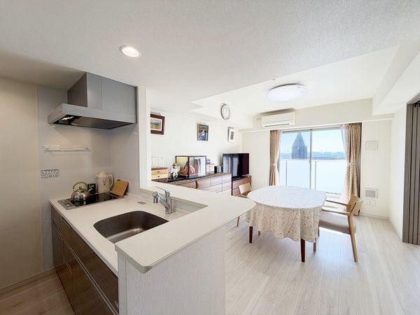 ダイヤモンドライフ若葉台 リビング ダイヤモンドライフ若葉台 リビング