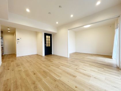 プロムナード多摩中央 5-1-1号棟 リビング