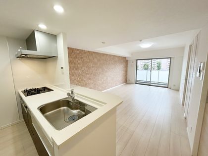 プレシス多摩永山レヴィエ リビング