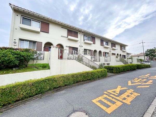 タウンハウス鶴牧4 9号棟 外観 タウンハウス鶴牧4 9号棟 外観