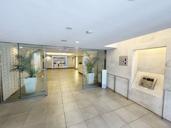 サンクタス調布ヶ丘 エントランス サンクタス調布ヶ丘 エントランス