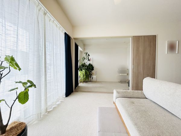 ザパームス調布マノアーガーデン リビング