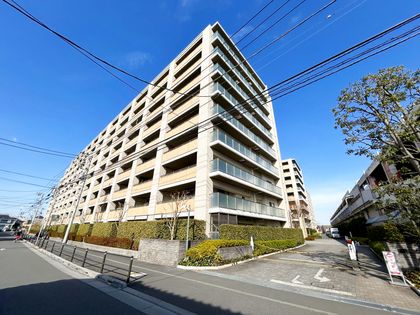 グローブスクエア 外観