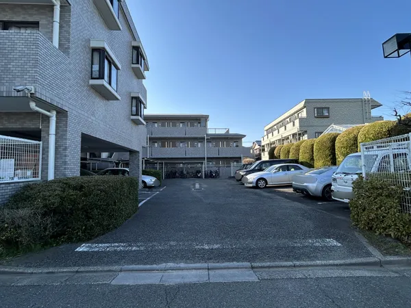 駐車場、駐輪場