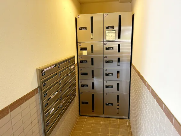 集合ポスト、宅配BOX