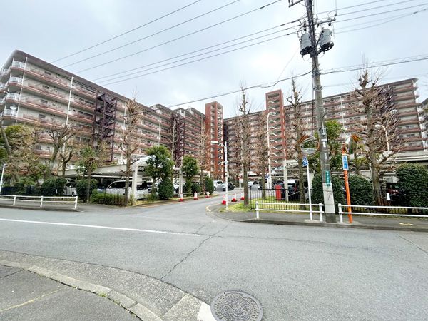 ライオンズマンション調布 C棟 外観 ライオンズマンション調布 C棟 外観