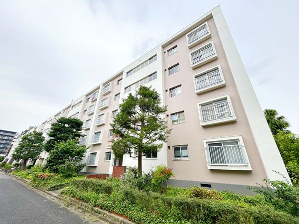 多摩川住宅 ト-6号棟 外観 多摩川住宅 ト-6号棟 外観