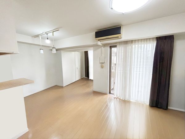 プラウド府中中河原 リビング プラウド府中中河原 リビング