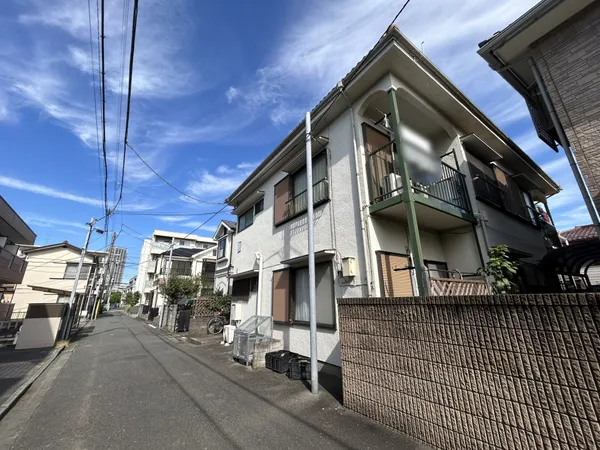 前面道路含む外観