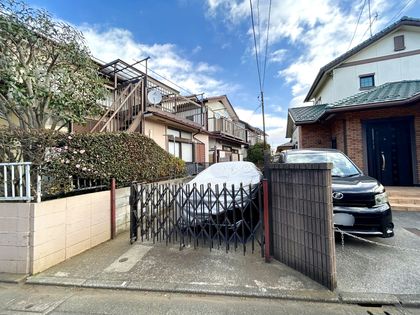 府中市本宿町4丁目売地(古家付) 前面道路含む外観