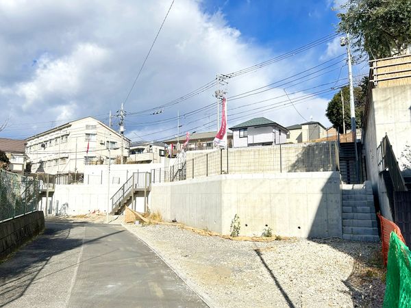 府中市清水が丘3丁目 土地 2号地 前面道路含む外観 府中市清水が丘3丁目 土地 2号地 前面道路含む外観