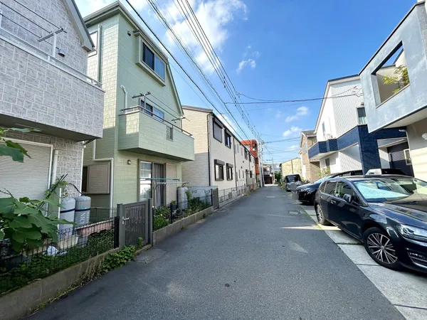 南東側道路
