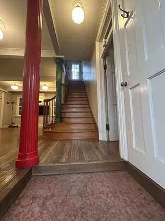 府中市栄町3丁目 戸建 玄関