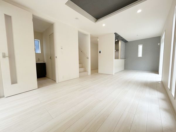府中市四谷4丁目 新築戸建1号棟 リビング