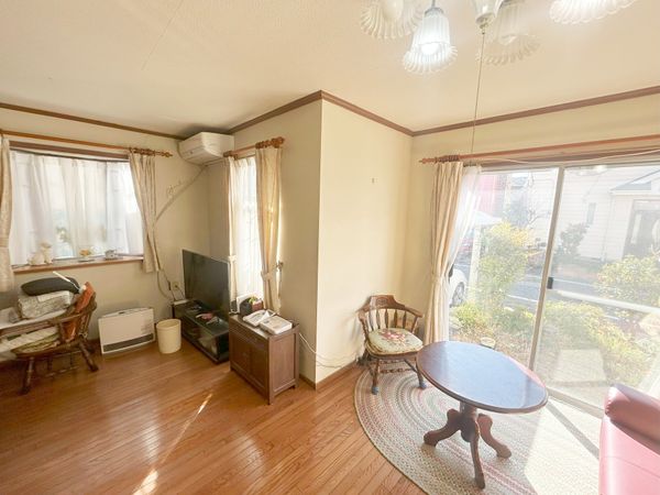 府中市分梅町5丁目 戸建 リビング 府中市分梅町5丁目 戸建 リビング