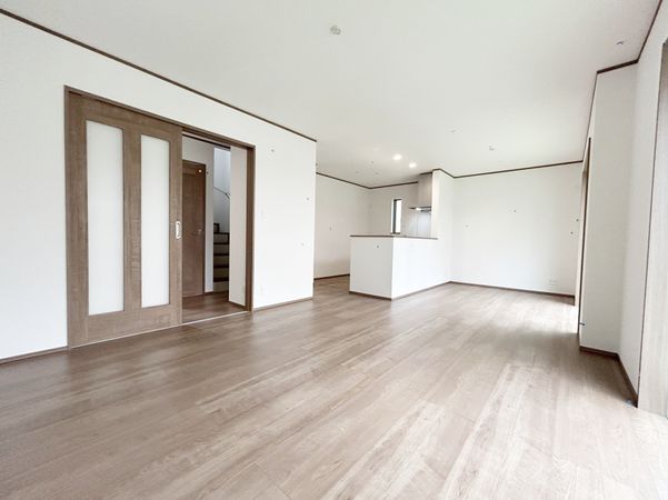 府中市浅間町4丁目 新築戸建 A号棟 リビング