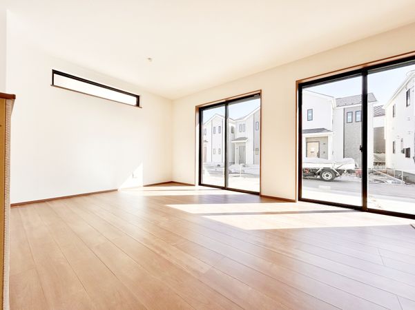 府中市日新町5丁目 新築戸建C号棟 リビング